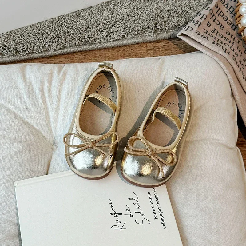 Baby Girls PU Leather Shoes Spring Autumn Children Bow Princess Comfortable Soft Sole Non-slip Kids Flat Loafer
Baby Girls PU Leather Shoes Spring Autumn Children Bow Princess Comfortable Soft Sole Non-slip Kids Flat Loafer