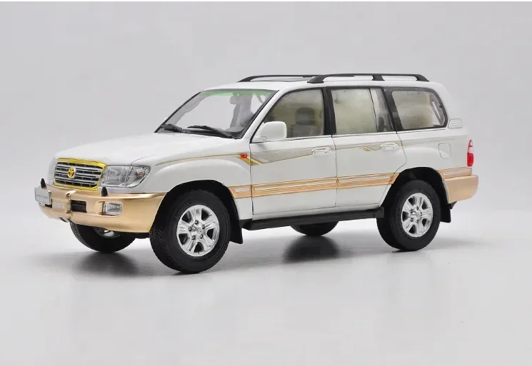 '1:18 Scale Model Car LC100 Land Cruiser Alloy Car Model For Coleccion Gifts
'1:18 Scale Model Car LC100 Land Cruiser Alloy Car Model For Coleccion Gifts