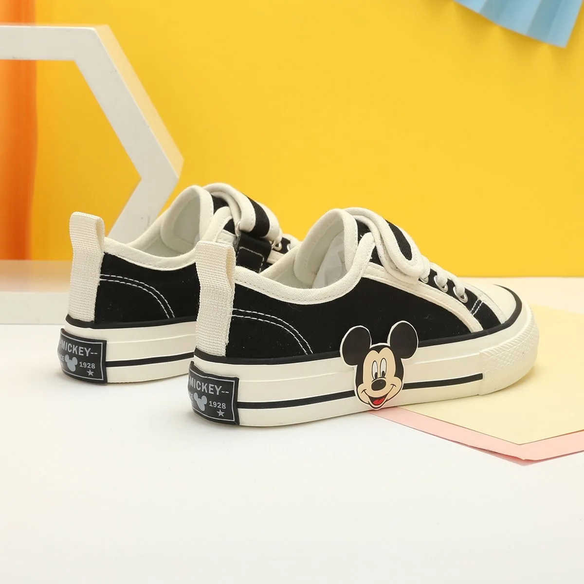 Original Disney cartoon women Mickey Mouse Buzz Lightyear cute Canvas Shoes soft sports shoes for girlfriend gift
Original Disney cartoon women Mickey Mouse Buzz Lightyear cute Canvas Shoes soft sports shoes for girlfriend gift