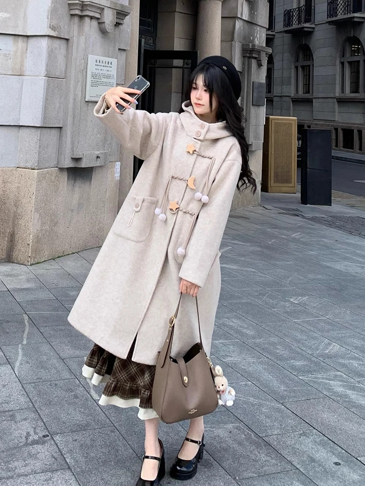 Winter Women's Woolen Coat with Hat Star Buckle Loose Fit Korean Style Mid-Length Pure Color Fashionable Outerwear
Winter Women's Woolen Coat with Hat Star Buckle Loose Fit Korean Style Mid-Length Pure Color Fashionable Outerwear