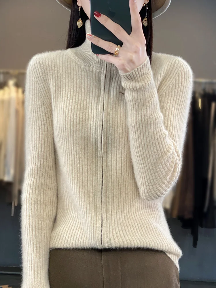 2024 High Quality Women Sweater Spring Autumn Warm Long Sleeve Cardigan 100% Merino Wool Fashion Zipper Knit Sweater Women Coat
2024 High Quality Women Sweater Spring Autumn Warm Long Sleeve Cardigan 100% Merino Wool Fashion Zipper Knit Sweater Women Coat
