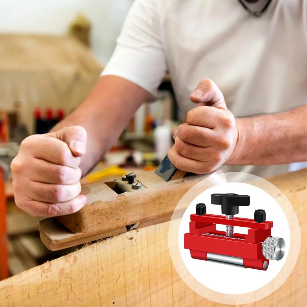 Cutter Sharpener with Fixed Angle Woodworking Chisel Plane Honing Guide Tool for Fixed Angle Sharpening Non-slip Mute Off-center
Cutter Sharpener with Fixed Angle Woodworking Chisel Plane Honing Guide Tool for Fixed Angle Sharpening Non-slip Mute Off-center