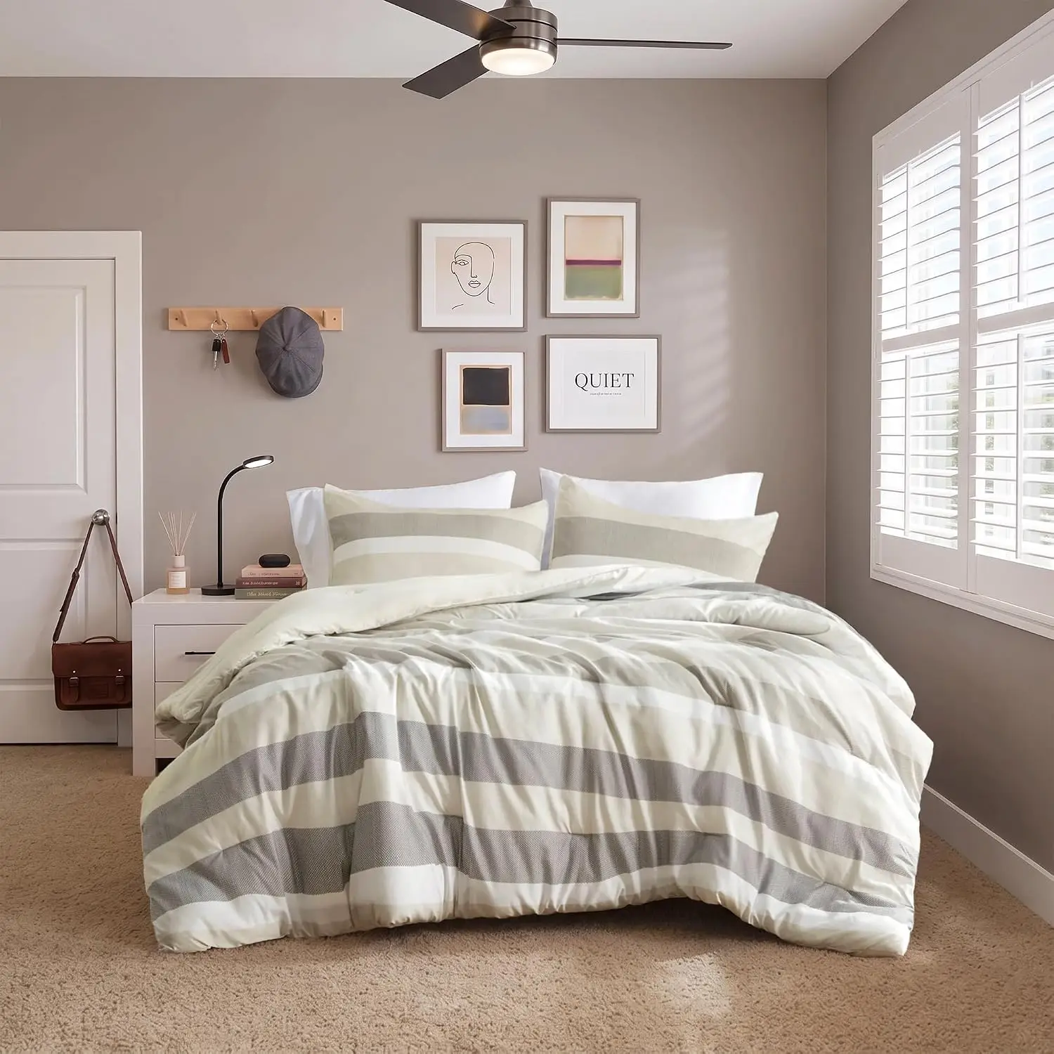 Modern Beige Striped 3-Piece King Comforter Set - Ultra Soft Lightweight Reversible Bedding with Shams
Modern Beige Striped 3-Piece King Comforter Set - Ultra Soft Lightweight Reversible Bedding with Shams