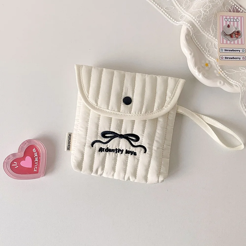 Large Capacity Embroidery Cherry Cosmetic Bag Menstruation Towel Storage Cotton Cloth Bow Makeup Bag Small Item Bag Purse
Large Capacity Embroidery Cherry Cosmetic Bag Menstruation Towel Storage Cotton Cloth Bow Makeup Bag Small Item Bag Purse