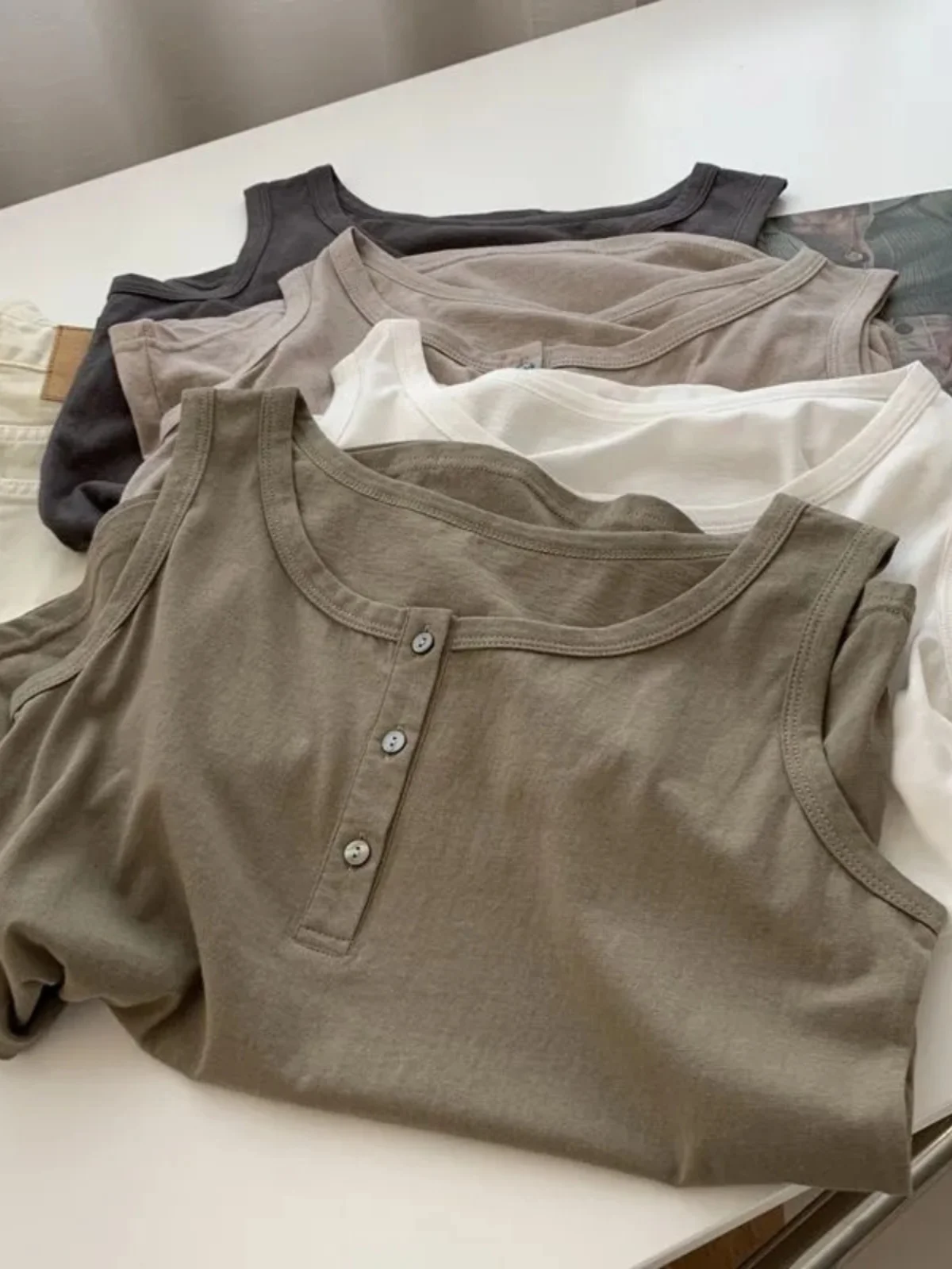 plus Size 300 Pounds Korean Style Slim Fit Base Layer Shirt Women's Summer Casual Loose Versatile round Neck High Waist
plus Size 300 Pounds Korean Style Slim Fit Base Layer Shirt Women's Summer Casual Loose Versatile round Neck High Waist
