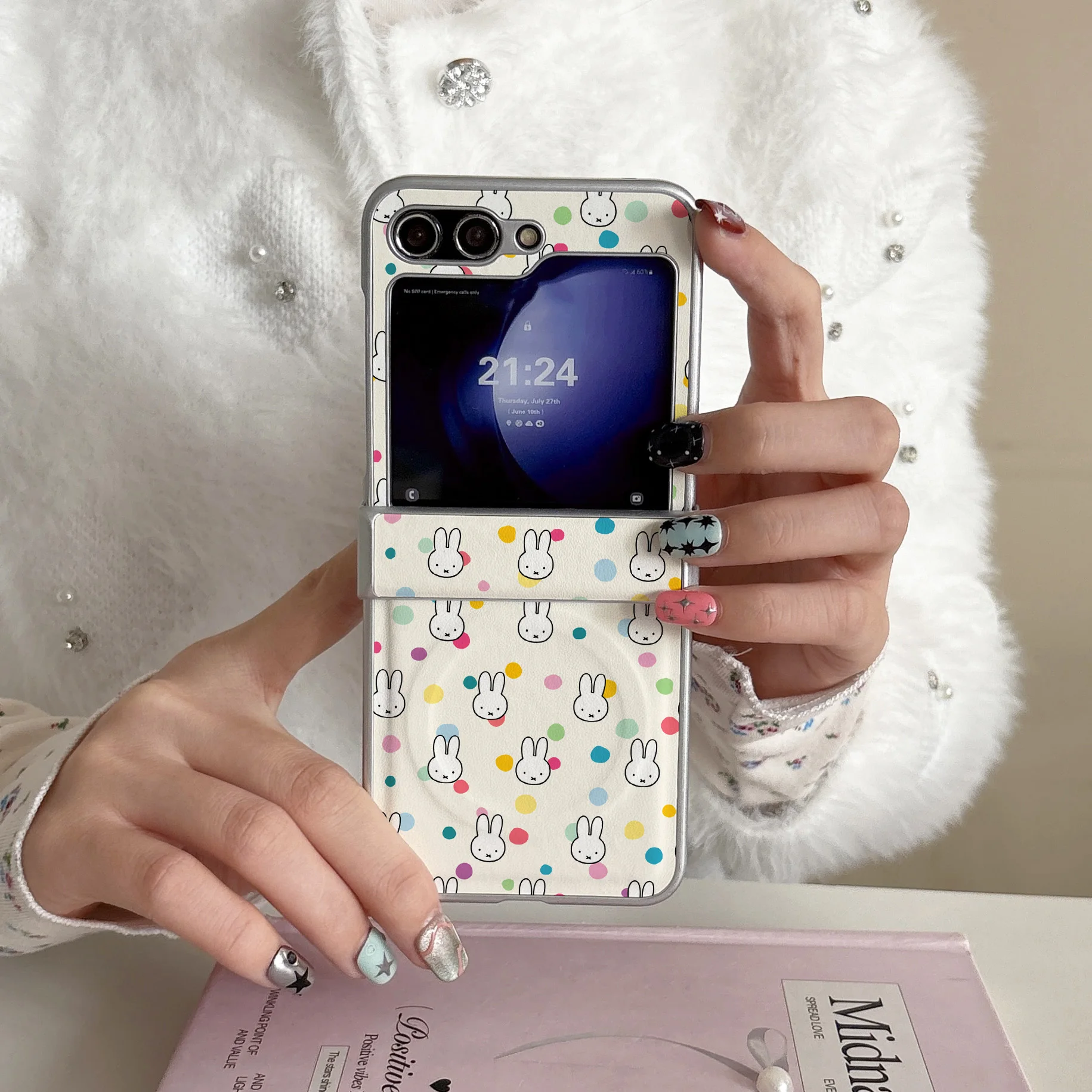 Cute Miffy Polka Dot Magnetic Phone Case For Samsung Galaxy Z Flip 4 5 6 7 Z Flip7 Clear Hard Cover Luxury Coque With Magsafe
Cute Miffy Polka Dot Magnetic Phone Case For Samsung Galaxy Z Flip 4 5 6 7 Z Flip7 Clear Hard Cover Luxury Coque With Magsafe