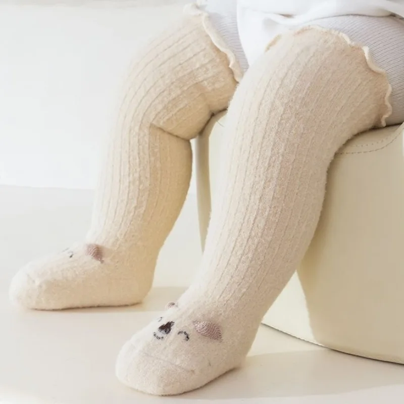 Детские термоноски выше колена, на флисовой подкладке, нескользящие, эластичные, утолщенные, теплые, удобные, не вызывающие раздражения, длинные носки для новорожденных
Детские термоноски выше колена, на флисовой подкладке, нескользящие, эластичные, утолщенные, теплые, удобные, не вызывающие раздражения, длинные носки для новорожденных