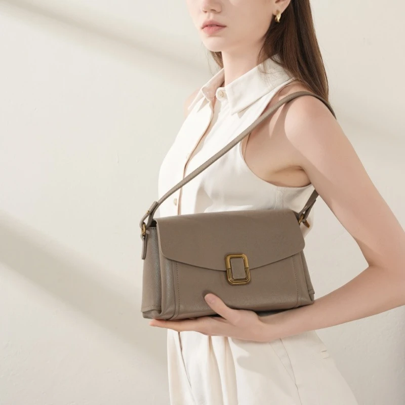 Women Genuine Leather Shoulder Bag Top Layer Cowhide Crossbody Bags Flap Small Square Bags
Women Genuine Leather Shoulder Bag Top Layer Cowhide Crossbody Bags Flap Small Square Bags