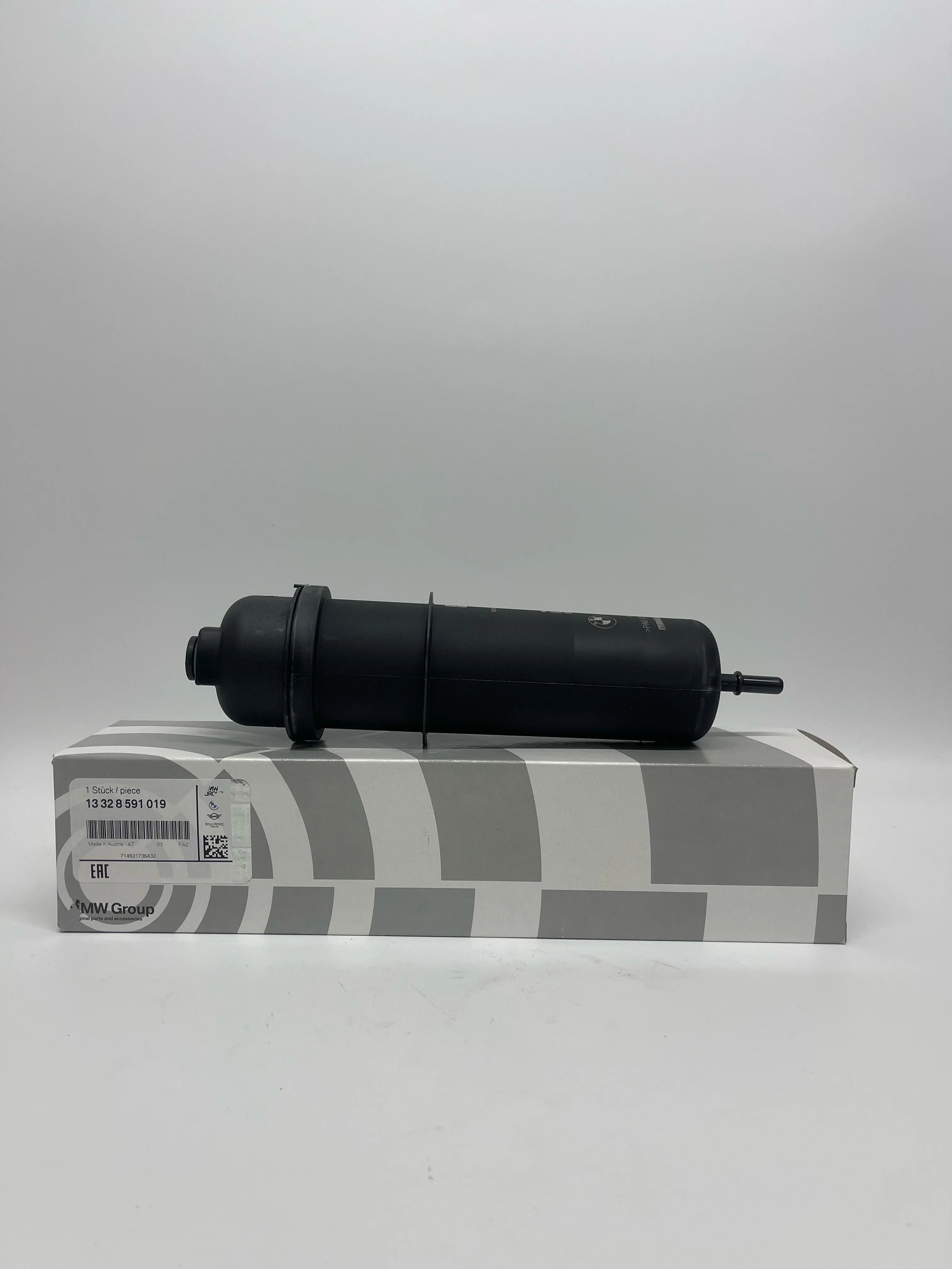 Genuine Original 13328591019 Diesel Fuel Filter Fit for BM W B47 B57 G20 G30 X3 X4 X5 G01 G02 G05 G07 Mahle KL872/7
Genuine Original 13328591019 Diesel Fuel Filter Fit for BM W B47 B57 G20 G30 X3 X4 X5 G01 G02 G05 G07 Mahle KL872/7