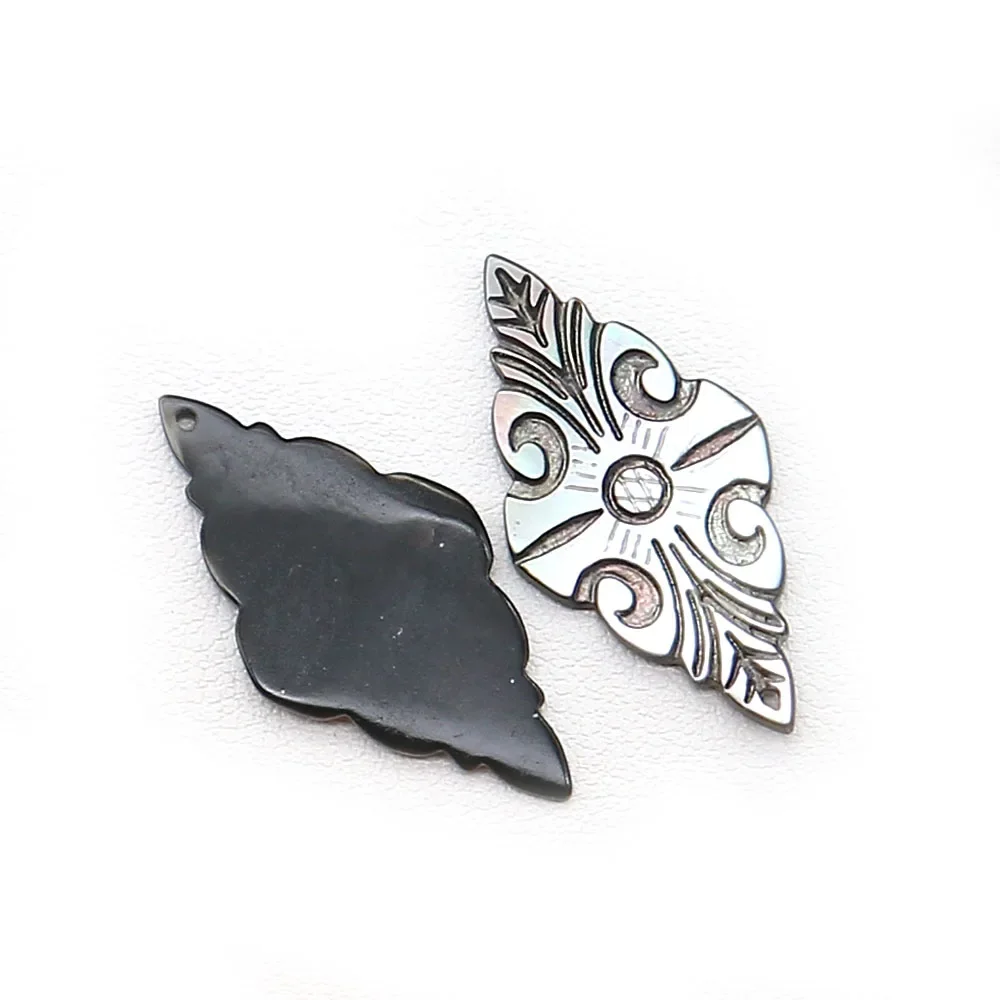 Exquisite Natural Freshwater Shell Polished Rhombus Black Shell Pattern Single-Hole Single-Sided Pendant DIY Necklace Jewelry
Exquisite Natural Freshwater Shell Polished Rhombus Black Shell Pattern Single-Hole Single-Sided Pendant DIY Necklace Jewelry