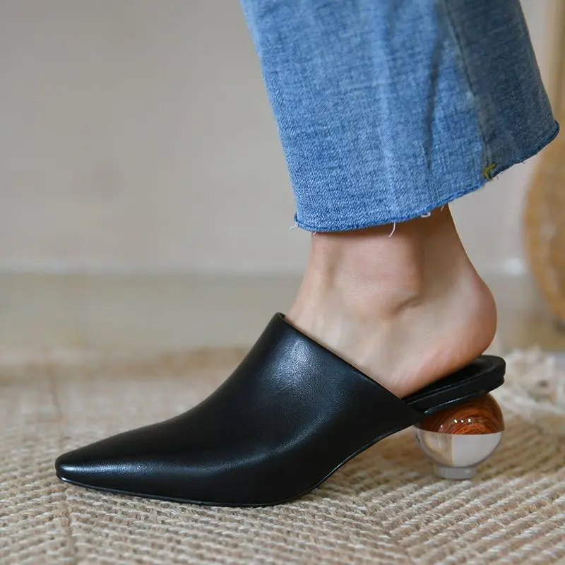 Women Mules European Mullers Women Slip On Outwear Simple Slippers Size 43 Pointed Toe Round Heels Real Leather Cowhide Pumps
Women Mules European Mullers Women Slip On Outwear Simple Slippers Size 43 Pointed Toe Round Heels Real Leather Cowhide Pumps