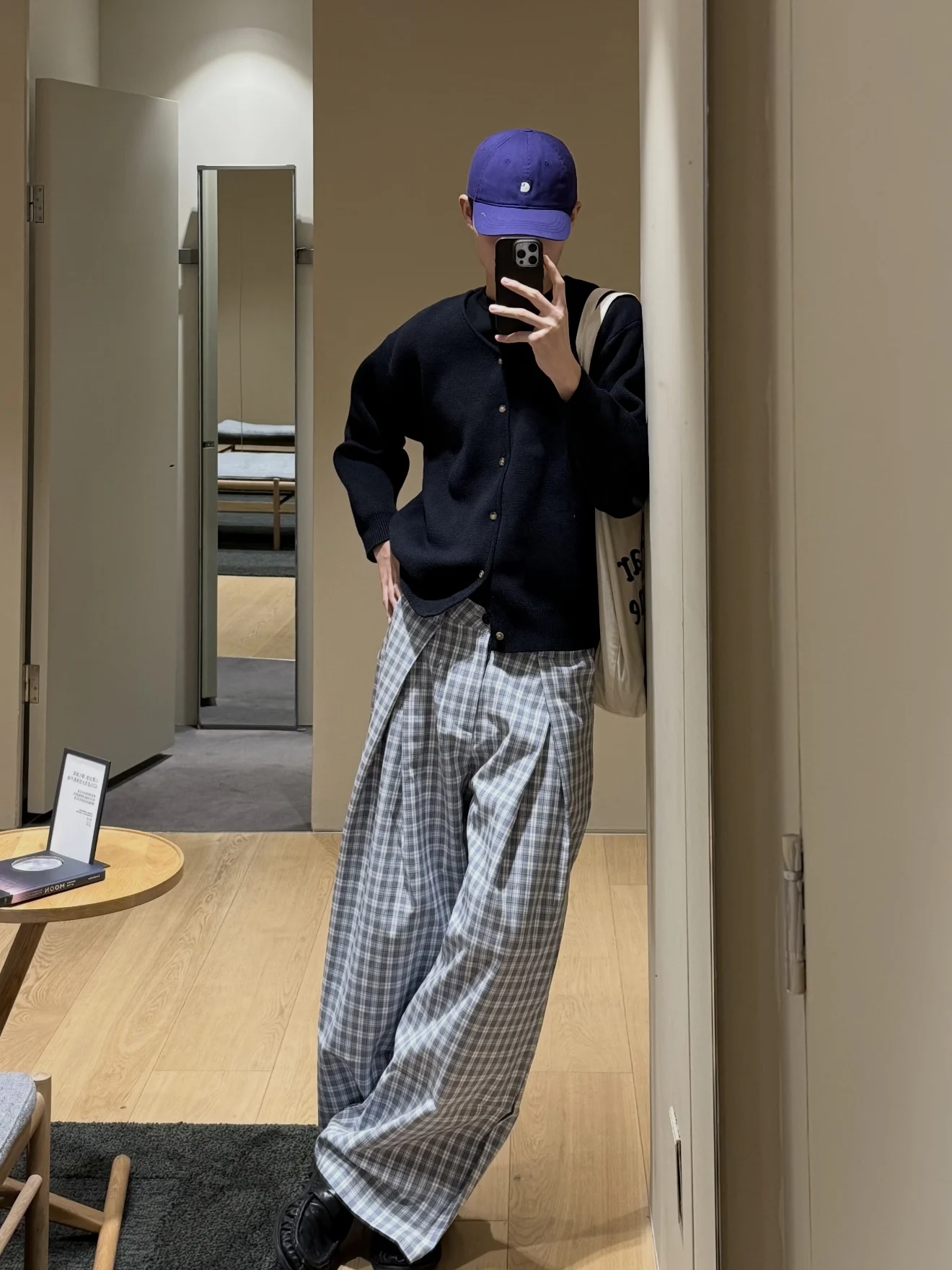 Cleanfit American Street Style Pleated Men's Casual Pants 3D Modeling Checkered Wide Leg West Pants Simple Design Commute
Cleanfit American Street Style Pleated Men's Casual Pants 3D Modeling Checkered Wide Leg West Pants Simple Design Commute