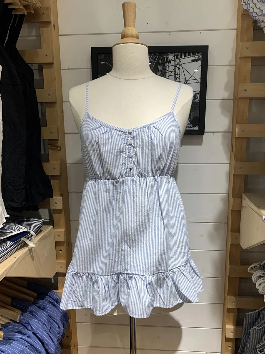 Blue Striped Buttons Camisole Women Summer V-neck Cotton Sleeveless Long Tank Tops Preppy Style Sweet Ruffles Vest 2025 New
Blue Striped Buttons Camisole Women Summer V-neck Cotton Sleeveless Long Tank Tops Preppy Style Sweet Ruffles Vest 2025 New