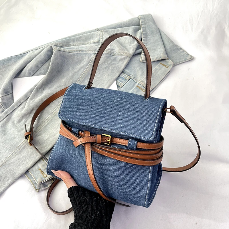 Luxury Designer Jeans Bag Women Retro Denim Handbag Small Square Bag Brand Classic Hand Bag Lady Flap Shoulder Crossbody Bag
Luxury Designer Jeans Bag Women Retro Denim Handbag Small Square Bag Brand Classic Hand Bag Lady Flap Shoulder Crossbody Bag