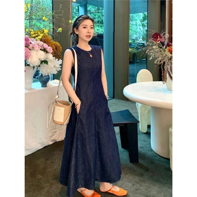 2025 Spring French Sle Temperament Elegant Design Sense Sleeveless Dress Blue Denim Skirt
2025 Spring French Sle Temperament Elegant Design Sense Sleeveless Dress Blue Denim Skirt