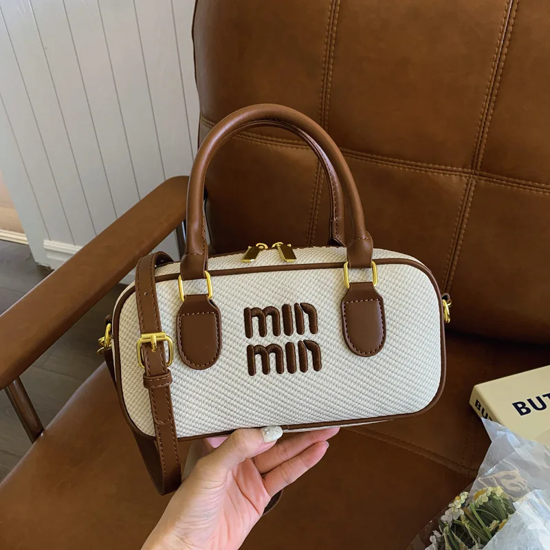 2024 BoxSatchel женская летняя трансформируемая сумка через плечо в стиле ретро с волнистой веганской кожей MultiScene StormFlow ™ Технические ремесленные предметы первой необходимости
2024 BoxSatchel женская летняя трансформируемая сумка через плечо в стиле ретро с волнистой веганской кожей MultiScene StormFlow ™ Технические ремесленные предметы первой необходимости