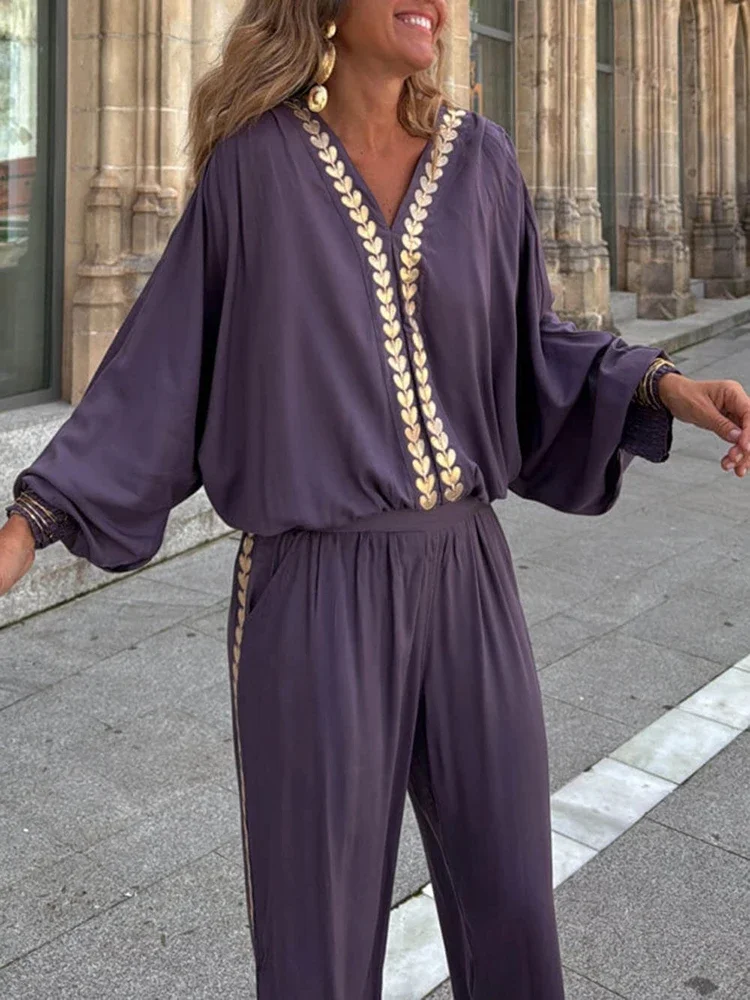 Осенний женский повседневный стиль с длинными рукавами из полиэстера, новинка 2025, модный пуловер с v-образным вырезом и блестками, комплект длинных брюк с эластичной резинкой на талии
Осенний женский повседневный стиль с длинными рукавами из полиэстера, новинка 2025, модный пуловер с v-образным вырезом и блестками, комплект длинных брюк с эластичной резинкой на талии