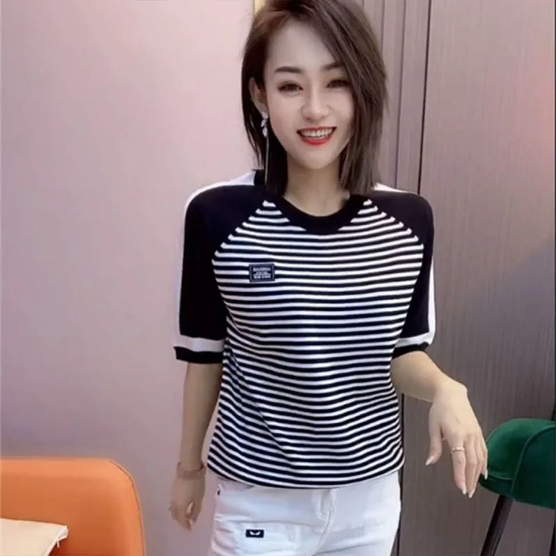 Summer Knitted Striped Casual O-neck Short Sleeve T-shirt Women Clothing Vintage Elastic Loose Comfortable Soft Top
Summer Knitted Striped Casual O-neck Short Sleeve T-shirt Women Clothing Vintage Elastic Loose Comfortable Soft Top