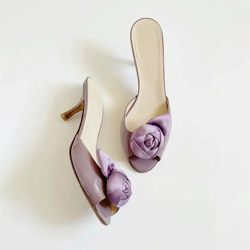Retro Satin Floral Fishmouth Slippers 2026 Summer Women Shoes Thin Heel Toe-Open High Heels Elegant Sexy Purple Sandals for Lady
Retro Satin Floral Fishmouth Slippers 2026 Summer Women Shoes Thin Heel Toe-Open High Heels Elegant Sexy Purple Sandals for Lady