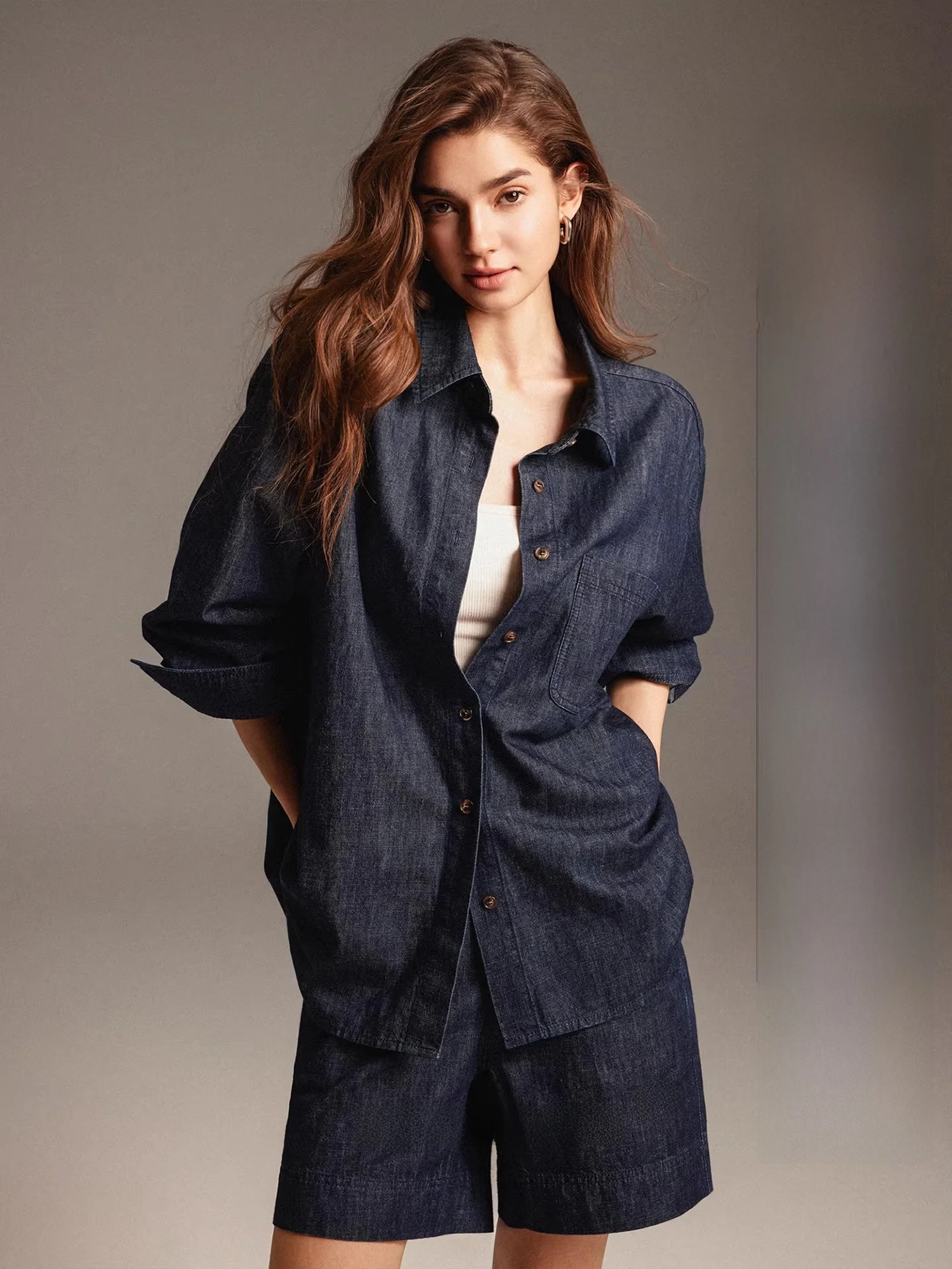 Комплект из джинсовой ткани Deep Blue Denim BERTO: куртка и брюки с высокой талией, длинные рукава, весенняя коллекция, женская мода
Комплект из джинсовой ткани Deep Blue Denim BERTO: куртка и брюки с высокой талией, длинные рукава, весенняя коллекция, женская мода