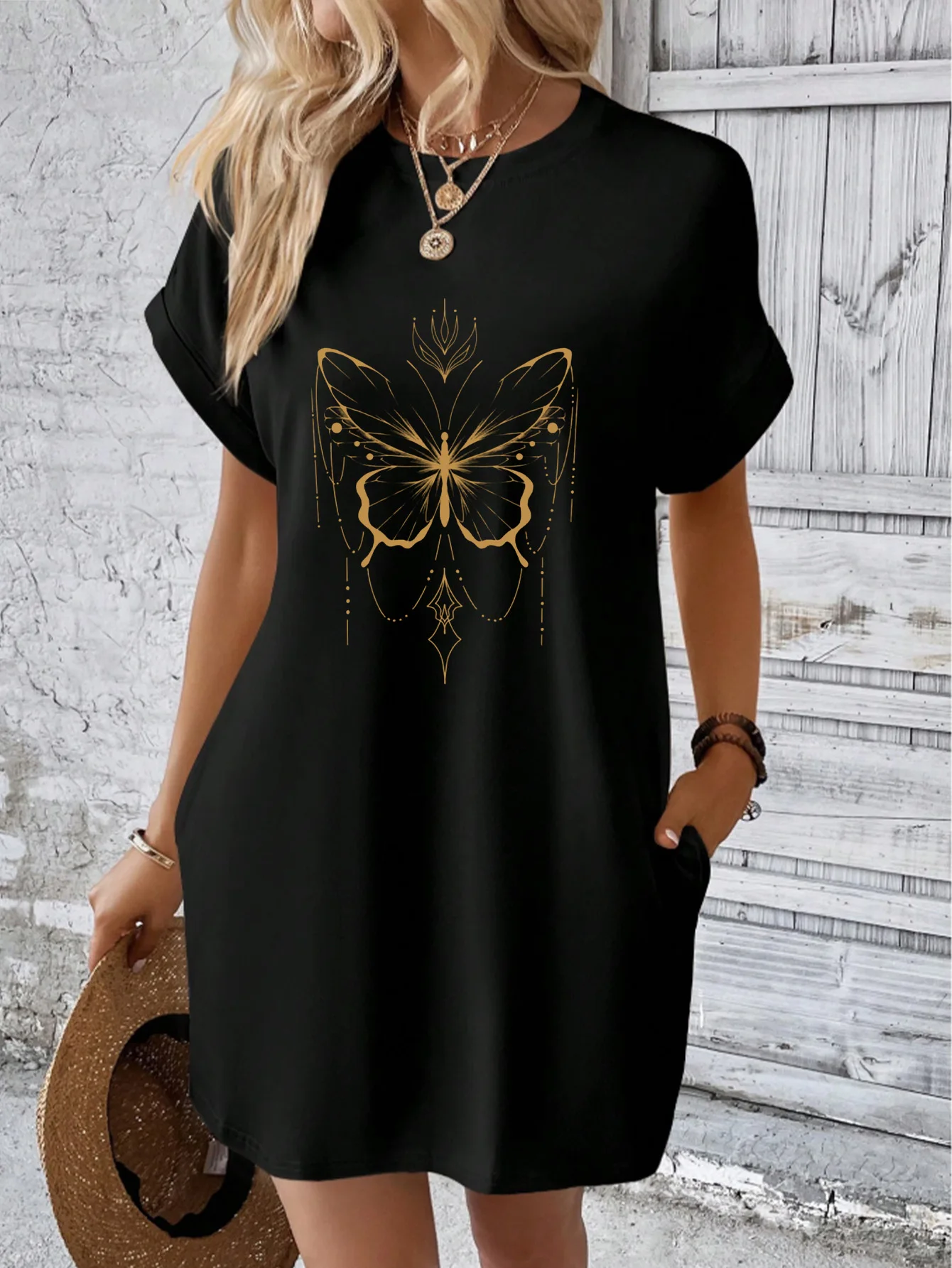 Fashion women's black crew neck dress, premium Sorona fabric, with golden butterfly print, stylish and versatile.
Fashion women's black crew neck dress, premium Sorona fabric, with golden butterfly print, stylish and versatile.