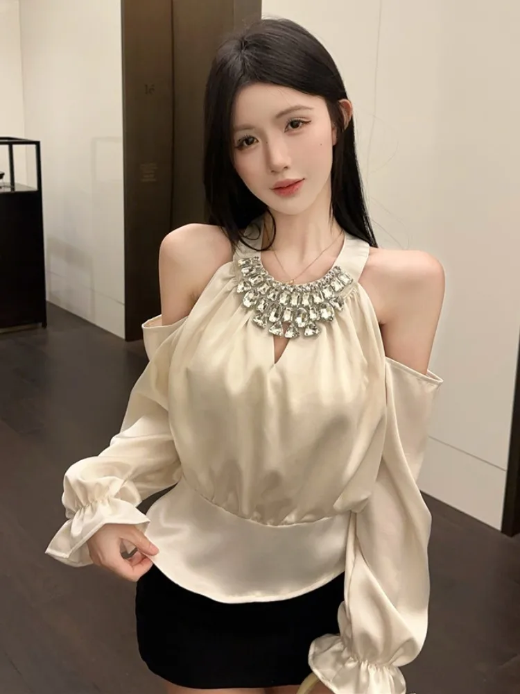 Elegant Hollow out Shoulder Long Sleeve Shirt Summer New Design Splice Diamond Heavy Duty Hanging Neck Top Korean Style Commute
Elegant Hollow out Shoulder Long Sleeve Shirt Summer New Design Splice Diamond Heavy Duty Hanging Neck Top Korean Style Commute