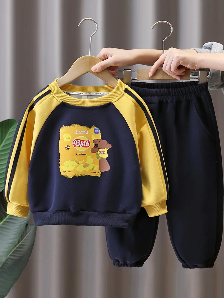 Новая осенняя детская одежда, костюм для мальчиков, детские хлопковые толстовки + штаны, 2 шт./компл., повседневные спортивные костюмы для малышей, спортивные костюмы для подростков
Новая осенняя детская одежда, костюм для мальчиков, детские хлопковые толстовки + штаны, 2 шт./компл., повседневные спортивные костюмы для малышей, спортивные костюмы для подростков