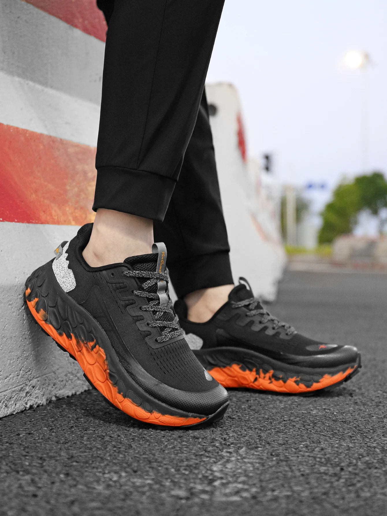 Mens Breathable Bounce Thick Bottom Running Shoes Anti-slip Cushioning Couple Casual Sneakers Cross Country Running Shoes
Mens Breathable Bounce Thick Bottom Running Shoes Anti-slip Cushioning Couple Casual Sneakers Cross Country Running Shoes