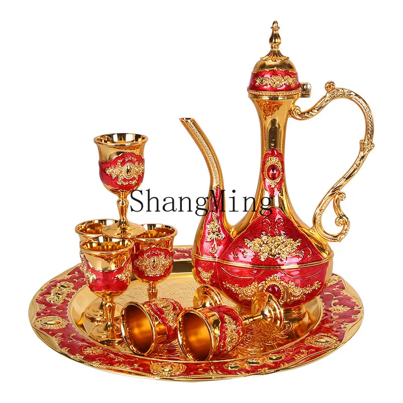 PYH wine set Baijiu cup retro creative wedding gift metal wine jug home ornament
PYH wine set Baijiu cup retro creative wedding gift metal wine jug home ornament