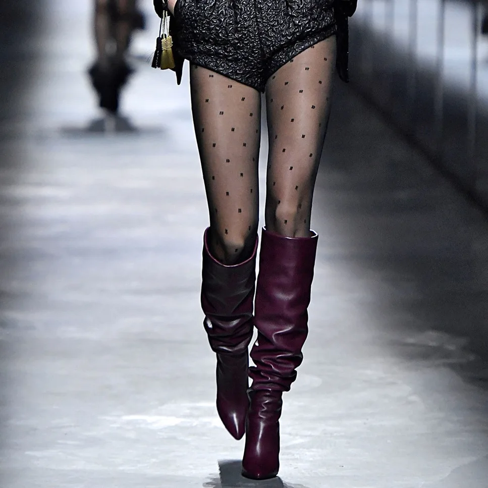 Classic Wrinkle Knee High Boots Spike Heels Pointed Toe Suede Leather Fashion Women Sexy Daily Casual Shoes Autumn Dress Party
Classic Wrinkle Knee High Boots Spike Heels Pointed Toe Suede Leather Fashion Women Sexy Daily Casual Shoes Autumn Dress Party
