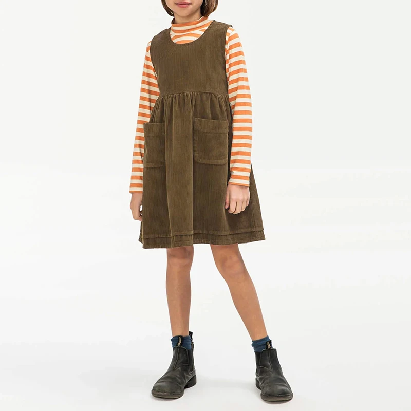 Autumn Winter Girls' Corduroy Vest Dress New Retro Solid Color Round Neck Casual A-Line Skirt Children's Clothing ropa de niña
Autumn Winter Girls' Corduroy Vest Dress New Retro Solid Color Round Neck Casual A-Line Skirt Children's Clothing ropa de niña