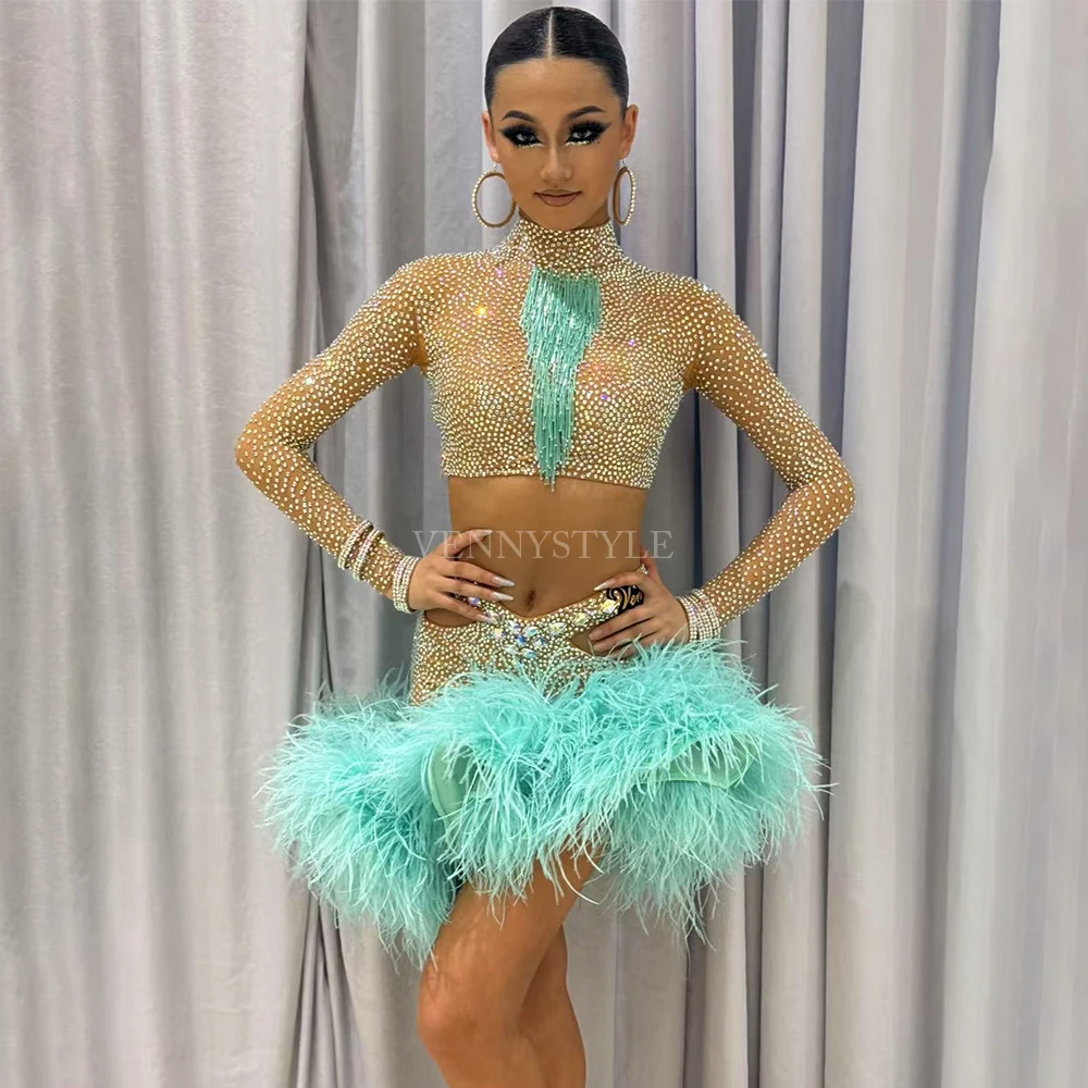 Vennystyle Latin Dance Costume Women Professional Ballroom with Feather Skirt Rhinestone Decoration for Competition Social Dance
Vennystyle Latin Dance Costume Women Professional Ballroom with Feather Skirt Rhinestone Decoration for Competition Social Dance