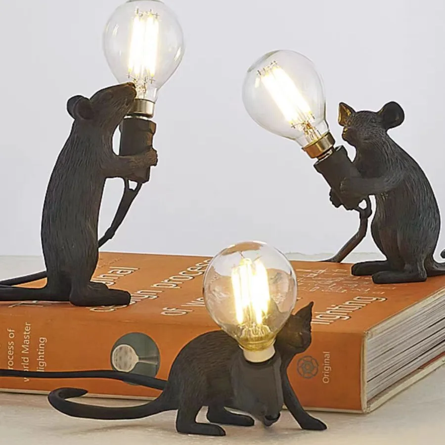 Mouse desk lamp creative gift living room dining room atmosphere light animal resin lamp
Mouse desk lamp creative gift living room dining room atmosphere light animal resin lamp