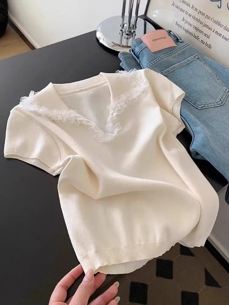 Women's Short Sleeve Knitted T-Shirt Lace Trim Regular Shoulder Straight Cut Top Small Size Design Spring Fashion Casual Wear
Women's Short Sleeve Knitted T-Shirt Lace Trim Regular Shoulder Straight Cut Top Small Size Design Spring Fashion Casual Wear