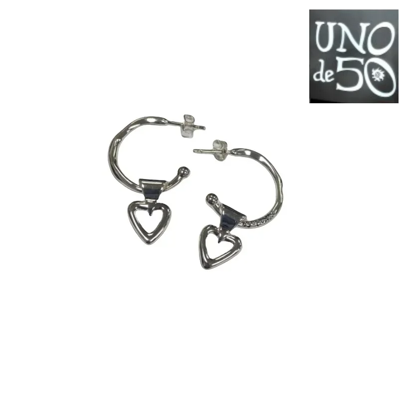 2025 Selling Exquisite High Quality UNO DE 50 Fashion Classic 925 Earrings Jewelry Romantic Holiday Gift
2025 Selling Exquisite High Quality UNO DE 50 Fashion Classic 925 Earrings Jewelry Romantic Holiday Gift