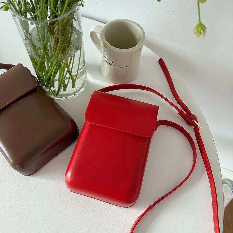 Women PU Leather Cell Phone Purse Mini Crossbody Bag with Adjustable Strap Small Wallet Pouch for Smartphone Travel
Women PU Leather Cell Phone Purse Mini Crossbody Bag with Adjustable Strap Small Wallet Pouch for Smartphone Travel