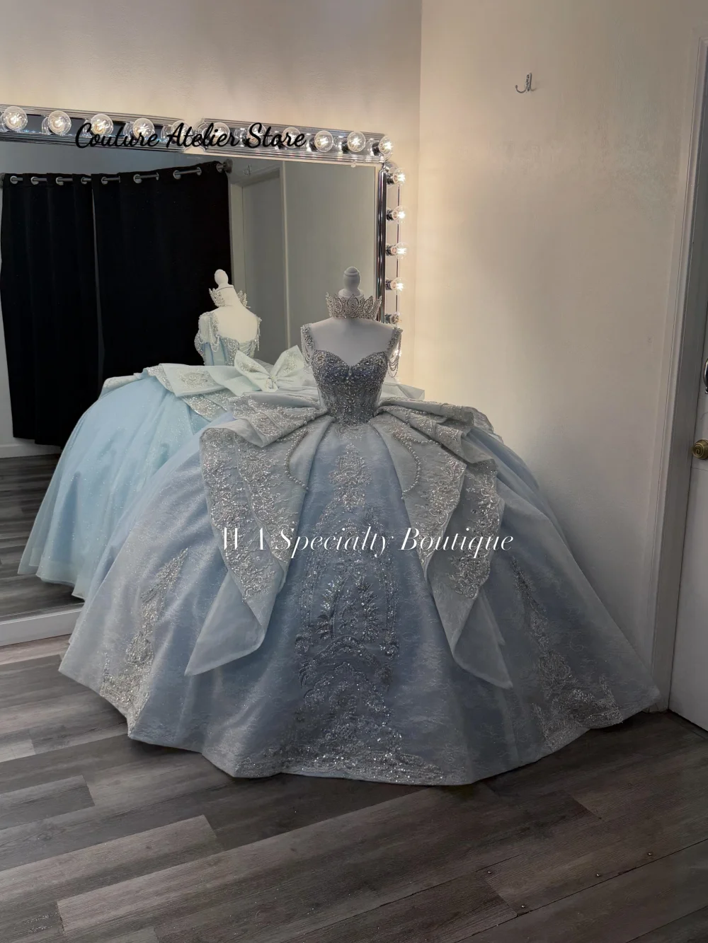 Sweety Light Blue Quinceanera Dresses Ball Gown Spaghetti Birthday Sweet 15 16 Dress vestido de quinceañera Customized
Sweety Light Blue Quinceanera Dresses Ball Gown Spaghetti Birthday Sweet 15 16 Dress vestido de quinceañera Customized