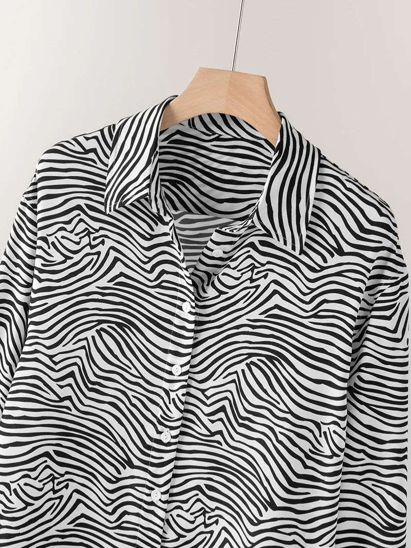 MadBlack-93%Silk 7%Spandex Elegant Shirt, Long Sleeve Zebra Stripe, Woman Fashion OL Commute Blouse, 2026 Autumn New T65346CC
MadBlack-93%Silk 7%Spandex Elegant Shirt, Long Sleeve Zebra Stripe, Woman Fashion OL Commute Blouse, 2026 Autumn New T65346CC