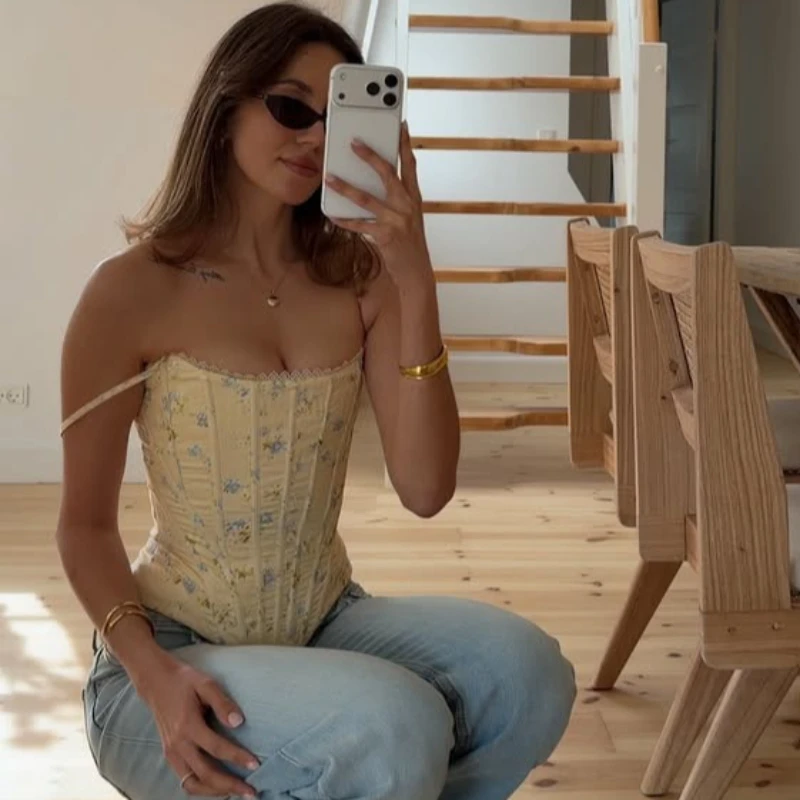 Tsiisd Sexy Floral Print Tank Women's Corset Top Lace-Up Sweetheart Summer Camisole Slim Party Streetwear Y2k Female Vest Tops
Tsiisd Sexy Floral Print Tank Women's Corset Top Lace-Up Sweetheart Summer Camisole Slim Party Streetwear Y2k Female Vest Tops