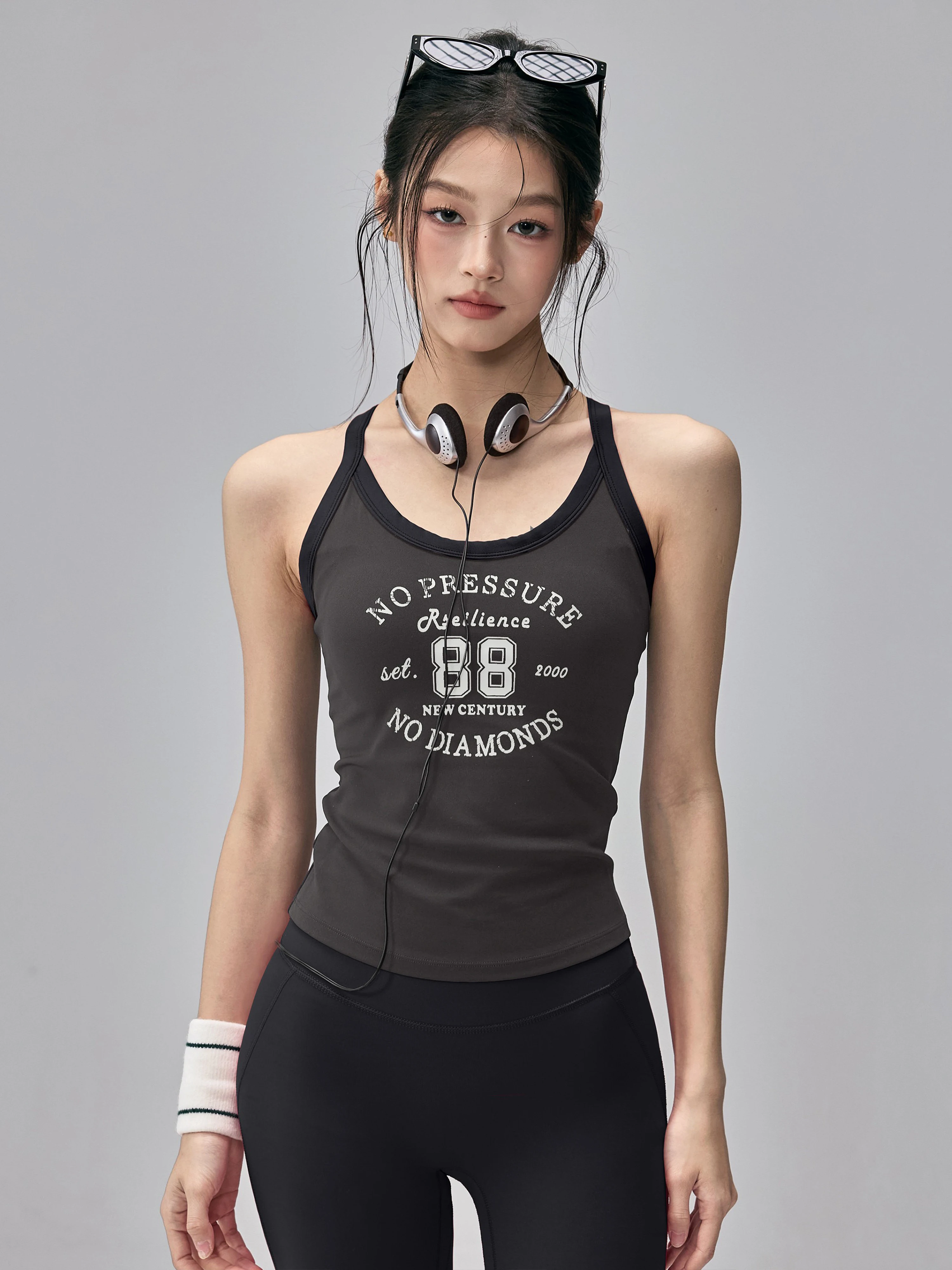 Slimming Yoga Sports Vest One-Piece Cup Running Training Outdoor Wear Fitness Top Women's Elastic Close-Fitting Letter Pattern
Slimming Yoga Sports Vest One-Piece Cup Running Training Outdoor Wear Fitness Top Women's Elastic Close-Fitting Letter Pattern
