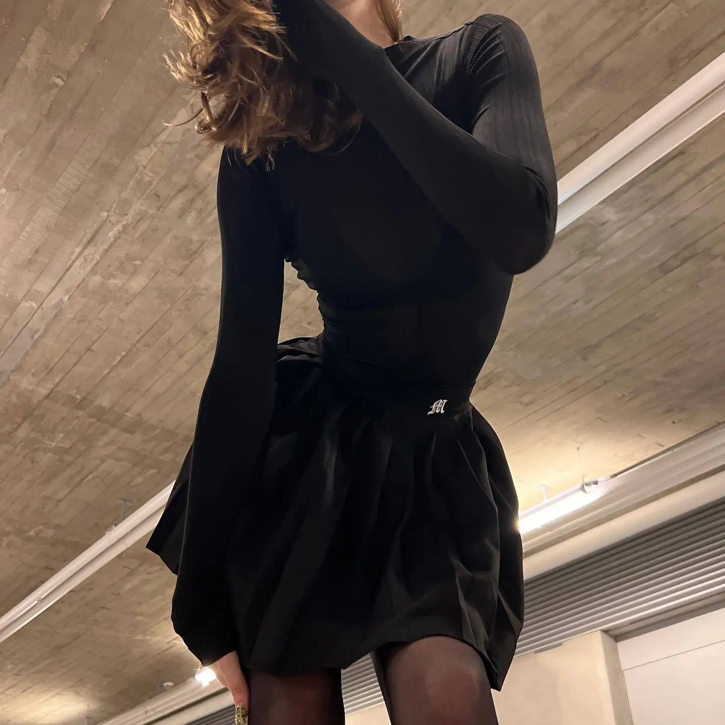 Autumn 2024 New Simple Style Casual Slim-fit Solid Color All-match Small High Neck Long Sleeve Top for Women
Autumn 2024 New Simple Style Casual Slim-fit Solid Color All-match Small High Neck Long Sleeve Top for Women
