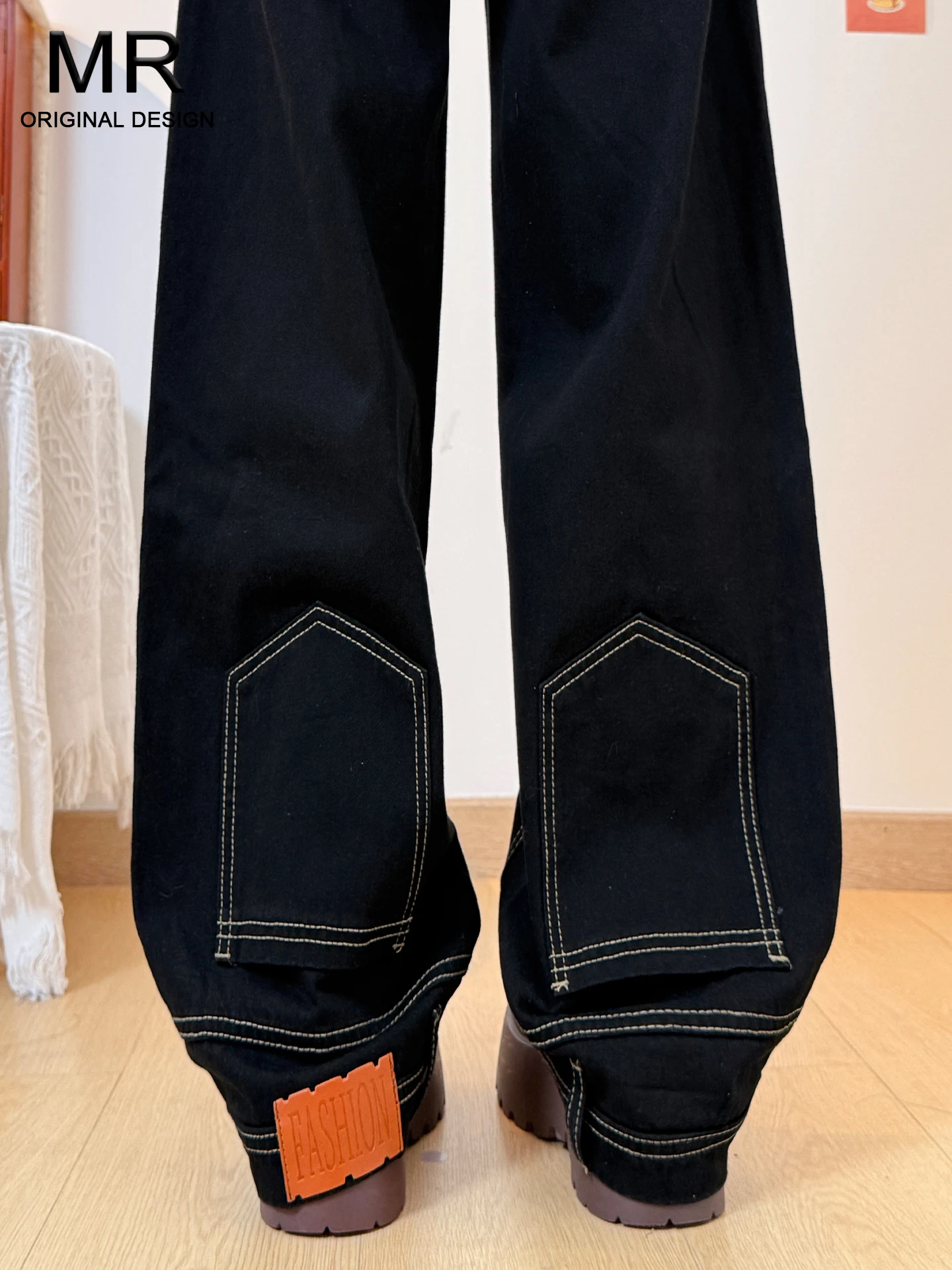 Black Wide Leg Straight Cut Jeans Women's Summer Loose Slimming Floor Length Casual High Waist Cotton Blend Denim Pants
Black Wide Leg Straight Cut Jeans Women's Summer Loose Slimming Floor Length Casual High Waist Cotton Blend Denim Pants