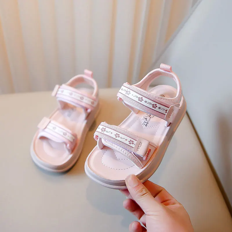 Floral Print Sandals for Girls Kids Hook Loop Designer Shoes Children's Open Toe Sandal 2025 Summer Girl Barefoot Shoe Flat 2637
Floral Print Sandals for Girls Kids Hook Loop Designer Shoes Children's Open Toe Sandal 2025 Summer Girl Barefoot Shoe Flat 2637