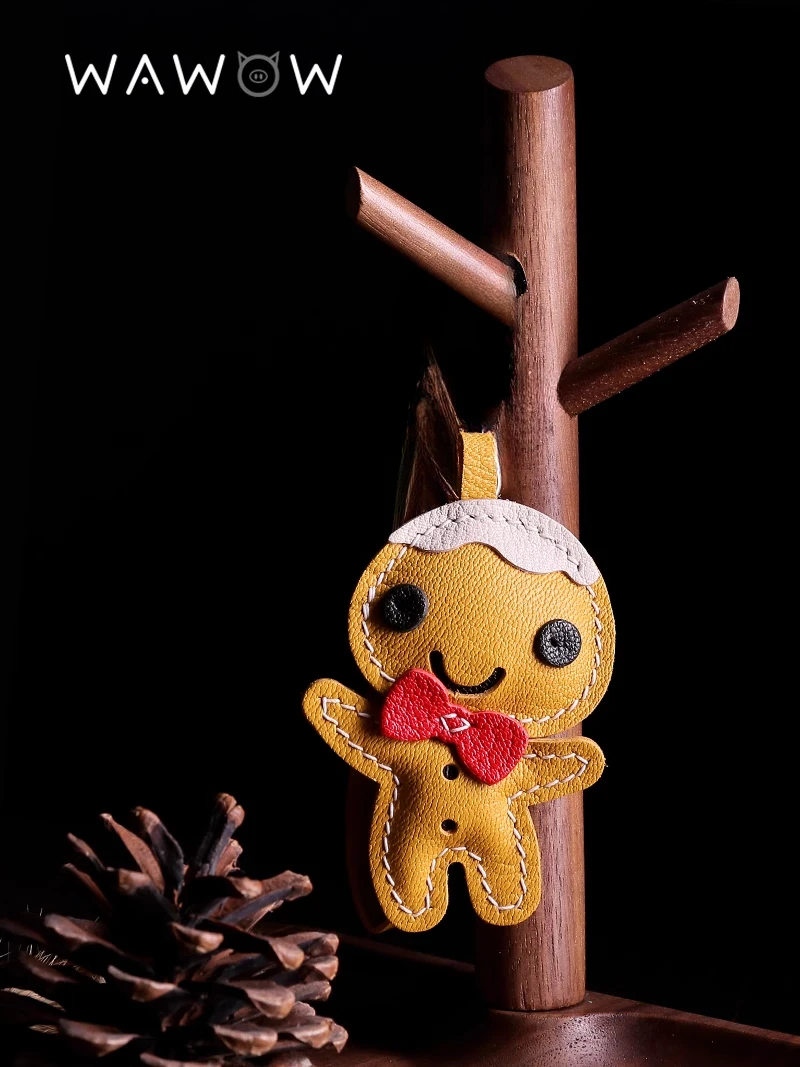 Handmade leather Bag charm Gingerbread man couple keychain cute personality DIY handmade material bag pendant Birthday gift
Handmade leather Bag charm Gingerbread man couple keychain cute personality DIY handmade material bag pendant Birthday gift