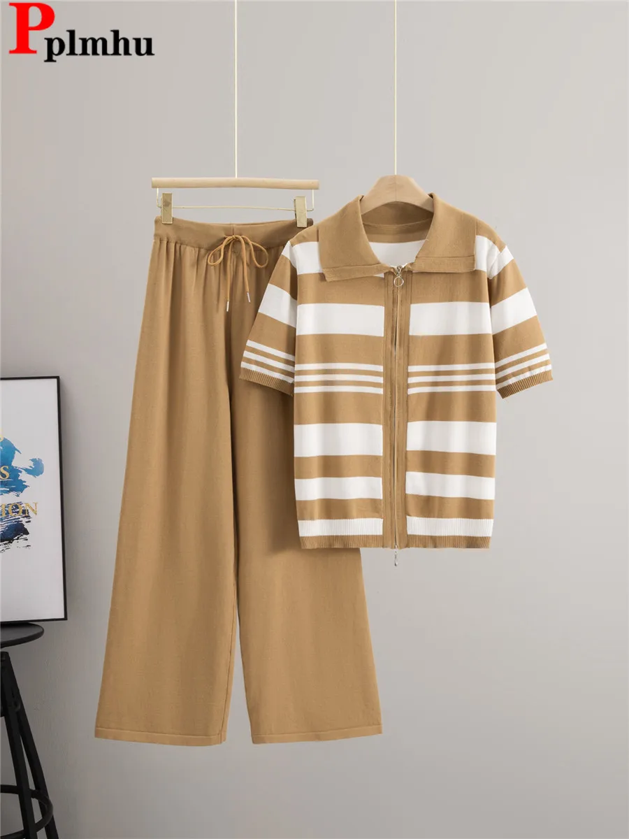 Korean Design Knit 2 Piece Sets Women Striped Zipper Short Sleeve Tops Conjuntos Casual Summer High Waist Straight Pants Outfit
Korean Design Knit 2 Piece Sets Women Striped Zipper Short Sleeve Tops Conjuntos Casual Summer High Waist Straight Pants Outfit