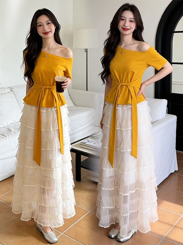 Korean Style High Waist Cake Skirt Set Women's Summer Tie Shoulder Short Sleeve Top Half Skirt Two Piece Set Casual Fashion
Korean Style High Waist Cake Skirt Set Women's Summer Tie Shoulder Short Sleeve Top Half Skirt Two Piece Set Casual Fashion