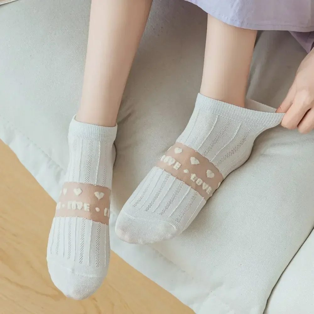 White Socks Ultra-thin Transparent Crystal Silk Socks Women JK Sweet Girls Lace Short Socks Cotton Breathable Summer Solid Color
White Socks Ultra-thin Transparent Crystal Silk Socks Women JK Sweet Girls Lace Short Socks Cotton Breathable Summer Solid Color