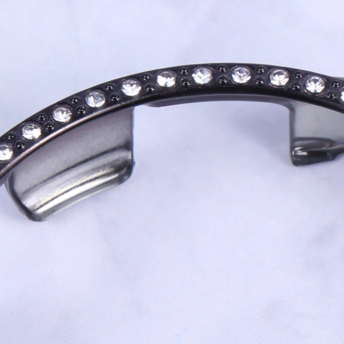 Нежный защитный чехол для часов с бриллиантовым покрытием, прочный для часов 40 мм, черная устойчивая к царапинам защитная рамка
Нежный защитный чехол для часов с бриллиантовым покрытием, прочный для часов 40 мм, черная устойчивая к царапинам защитная рамка