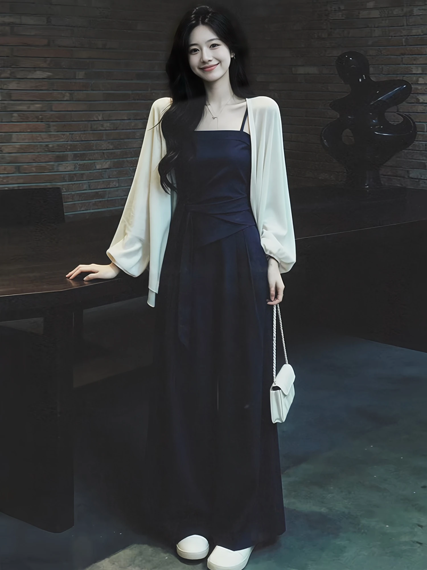 Casual Ice Silk Knitted Wrap Cardigan Strap Wide Leg Pants Three Piece Set for Women Summer New Style Breathable Comfortable
Casual Ice Silk Knitted Wrap Cardigan Strap Wide Leg Pants Three Piece Set for Women Summer New Style Breathable Comfortable