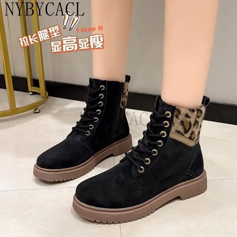 2023 New Boots Women Suede Leather Women's Boots Mid-heel Flat Short Boots Winter Autumer Fashion Boots Leopard print border
2023 New Boots Women Suede Leather Women's Boots Mid-heel Flat Short Boots Winter Autumer Fashion Boots Leopard print border